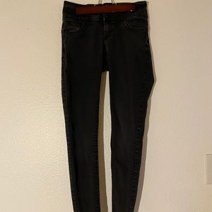 black skinny jeans